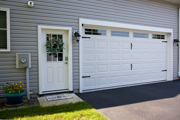 24/7 Emergency Garage Door Panel Replacement experts in Kemmerer, WY